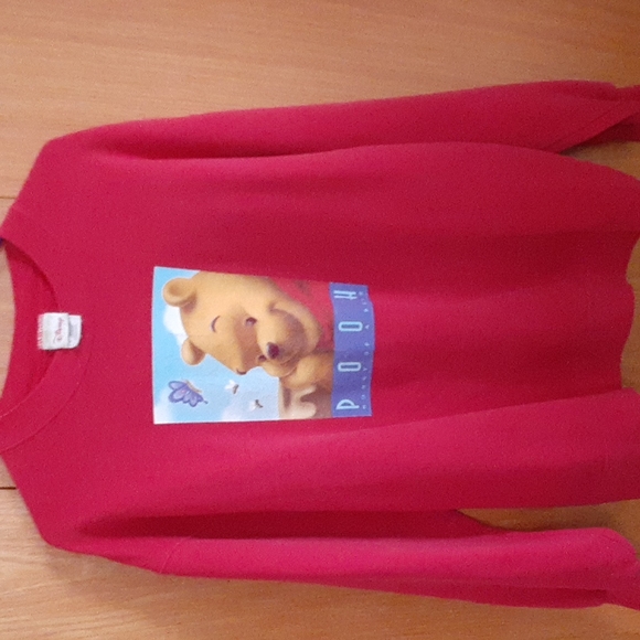 Disney Tops - Vintage Pooh sweatshirt